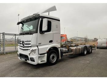 Containertransporter/ wissellaadbak vrachtwagen Mercedes-Benz 2551 6x2 euro 5