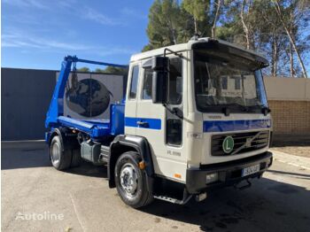 VOLVO FL615 B220 Cayvol Extensible. - containertransporter/ wissellaadbak vrachtwagen