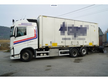 Volvo FH540 - containertransporter/ wissellaadbak vrachtwagen