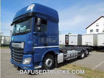 Containertransporter/ Wissellaadbak vrachtwagen DAF FAR XF460: afbeelding 1