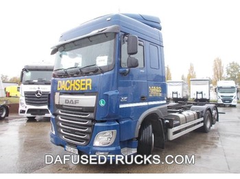 Containertransporter/ Wissellaadbak vrachtwagen DAF FAR XF460: afbeelding 1