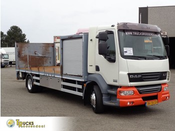 Vrachtwagen met open laadbak DAF LF 55.250 + Euro 5 + Manual + Lift + 16 ton: afbeelding 1