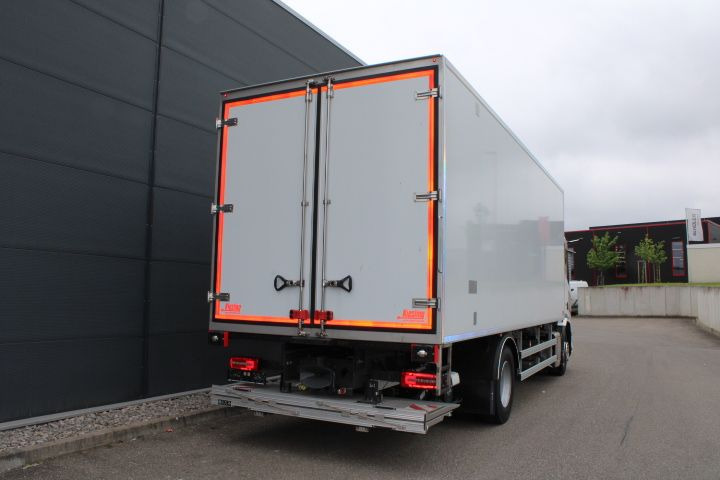 Nieuw Koelwagen vrachtwagen DAF XD 370 FA Kühlkoffer Klima LED LBW Thermoking: afbeelding 5