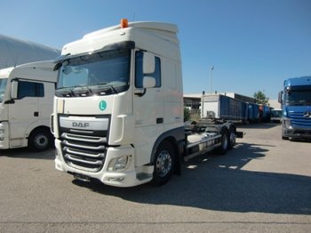 Containertransporter/ Wissellaadbak vrachtwagen DAF XF 410 BDF Euro6: afbeelding 1