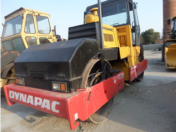 DYNAPAC CC211 - vrachtwagen