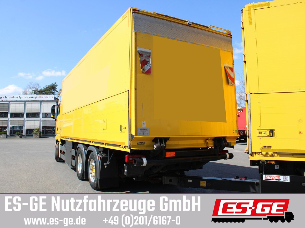 Drankenwagen vrachtwagen MAN 6x2 LKW mit Tandemanhänger