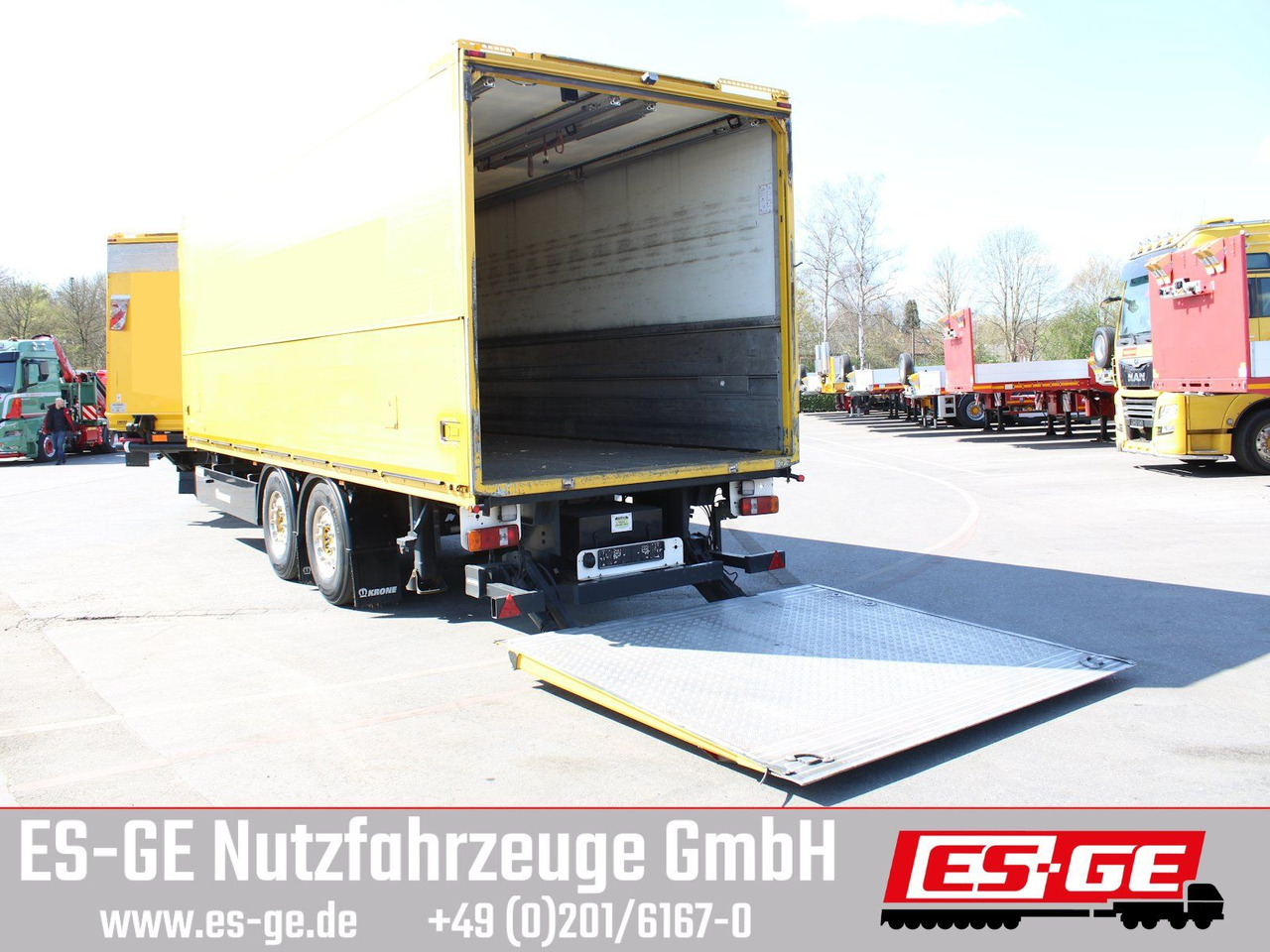 Drankenwagen vrachtwagen MAN 6x2 LKW mit Tandemanhänger
