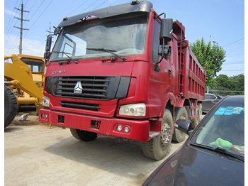 HOWO 336 - Vrachtwagen
