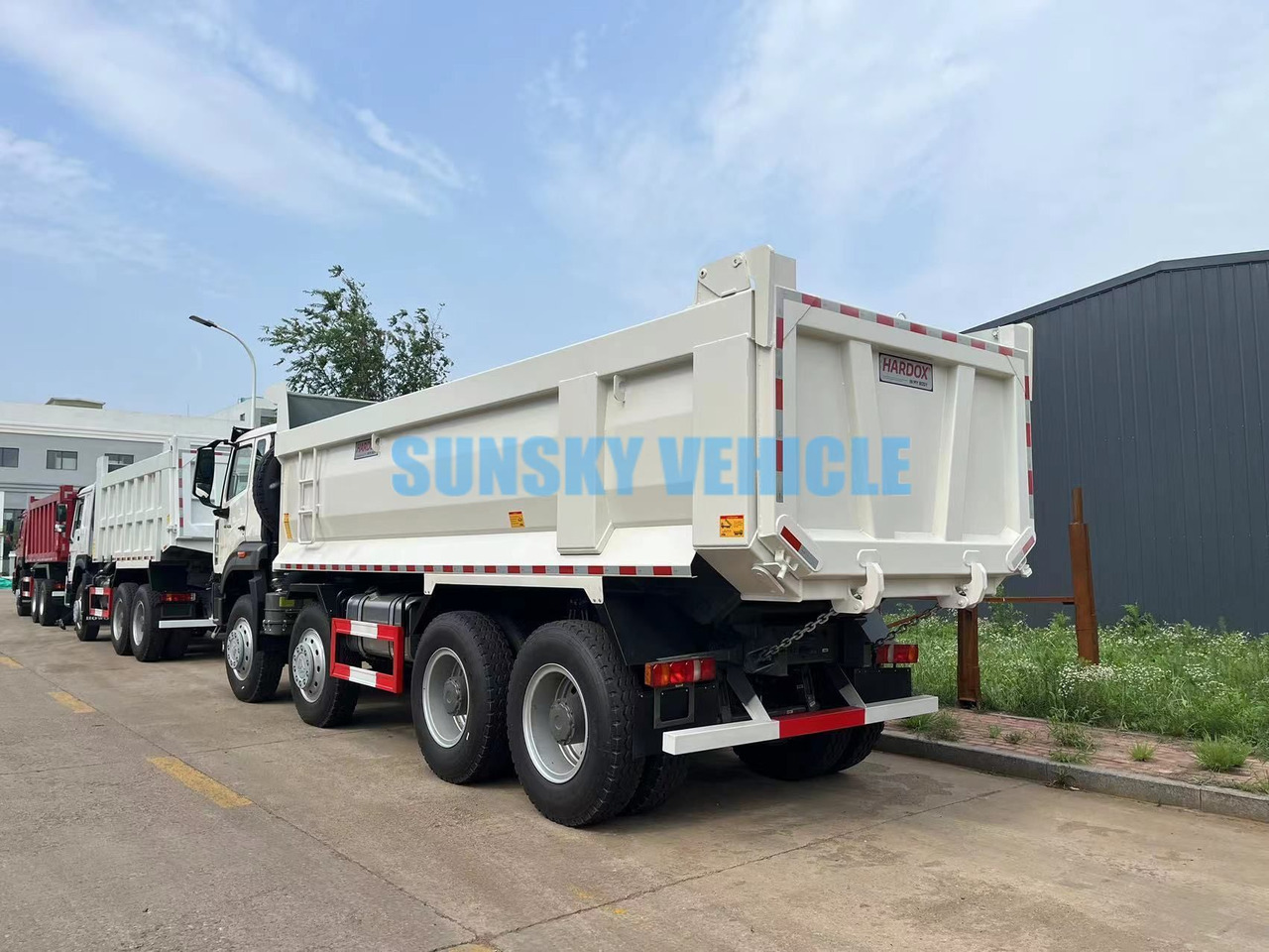 Kipper vrachtwagen voor het vervoer van bulkgoederen HOWO 8x4 NX430 Dump Truck: afbeelding 3