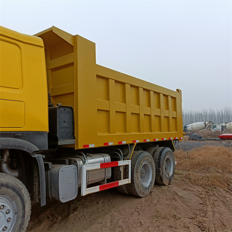 Kipper vrachtwagen HOWO HOWO 6x4 375 -Yellow: afbeelding 14