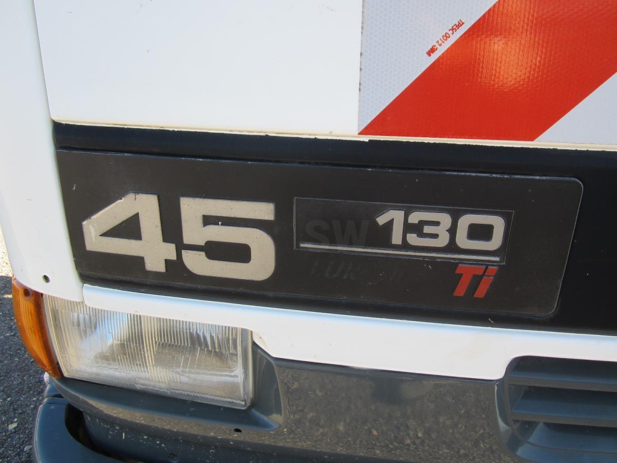 Haakarmsysteem vrachtwagen DAF 45 ATI 130