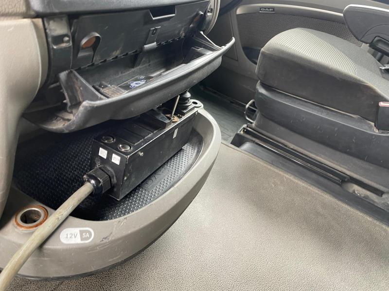 Haakarmsysteem vrachtwagen DAF XF105 460