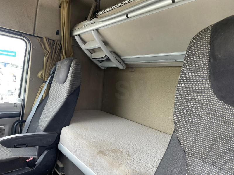 Haakarmsysteem vrachtwagen DAF XF105 460