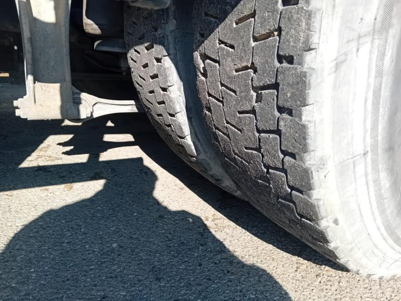 Haakarmsysteem vrachtwagen Iveco 330.36