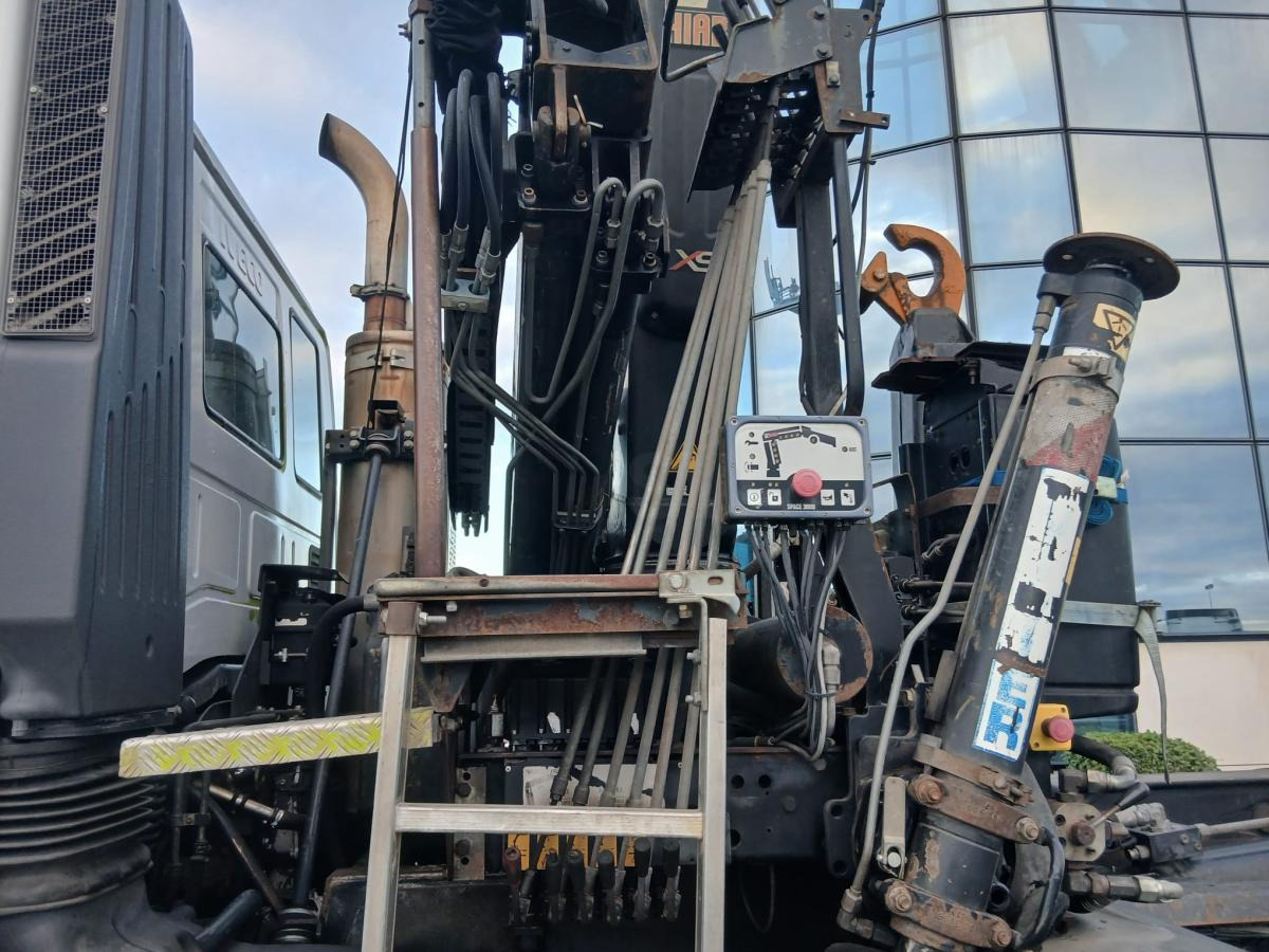 Haakarmsysteem vrachtwagen Iveco Trakker