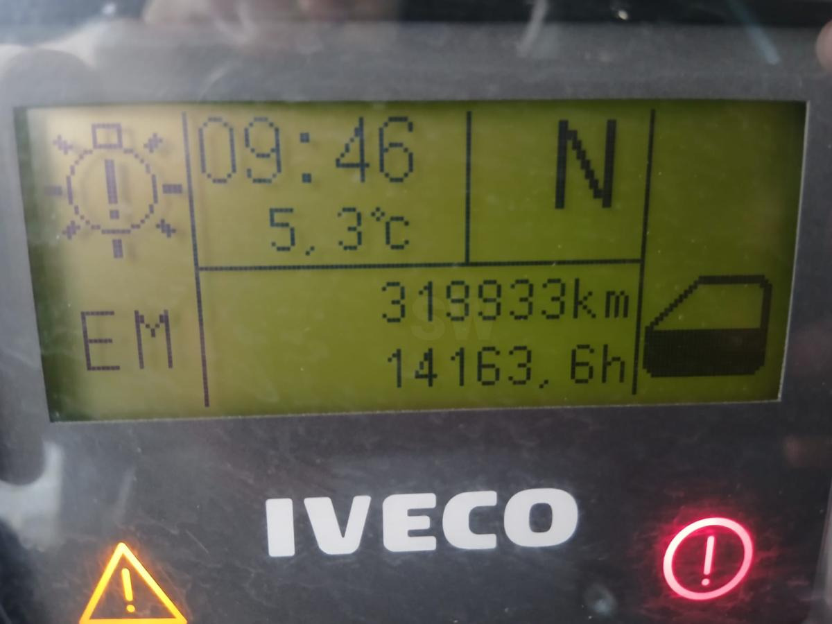 Haakarmsysteem vrachtwagen Iveco Trakker