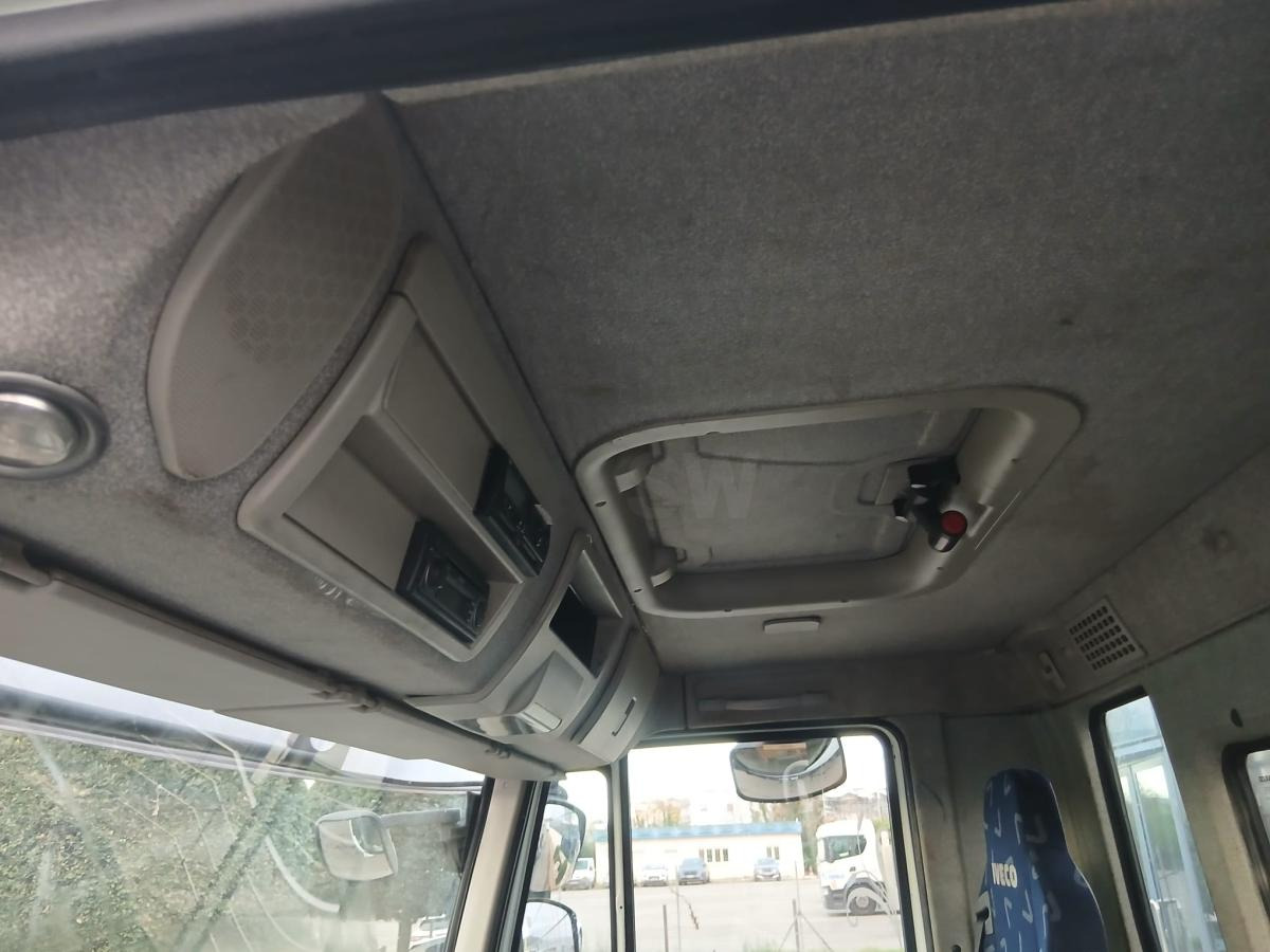 Haakarmsysteem vrachtwagen Iveco Trakker