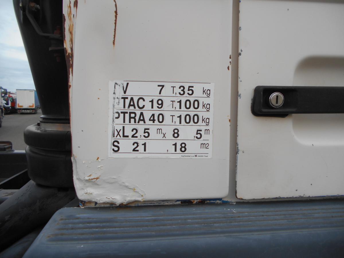 Haakarmsysteem vrachtwagen MAN 19.343