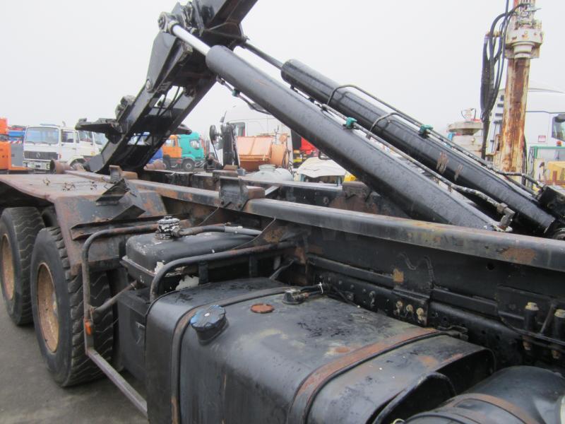 Haakarmsysteem vrachtwagen MAN 27.314