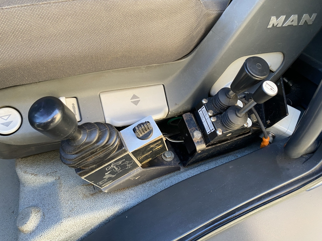 Haakarmsysteem vrachtwagen MAN TGA 33.390 6x6 BB