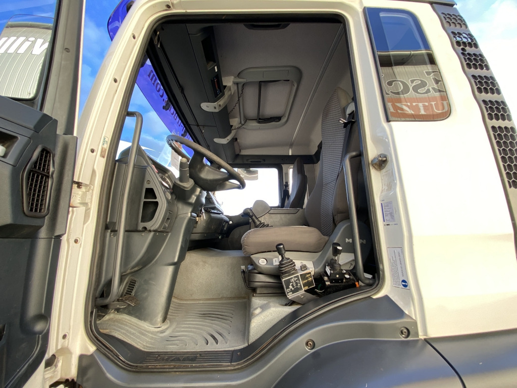 Haakarmsysteem vrachtwagen MAN TGA 33.390 6x6 BB