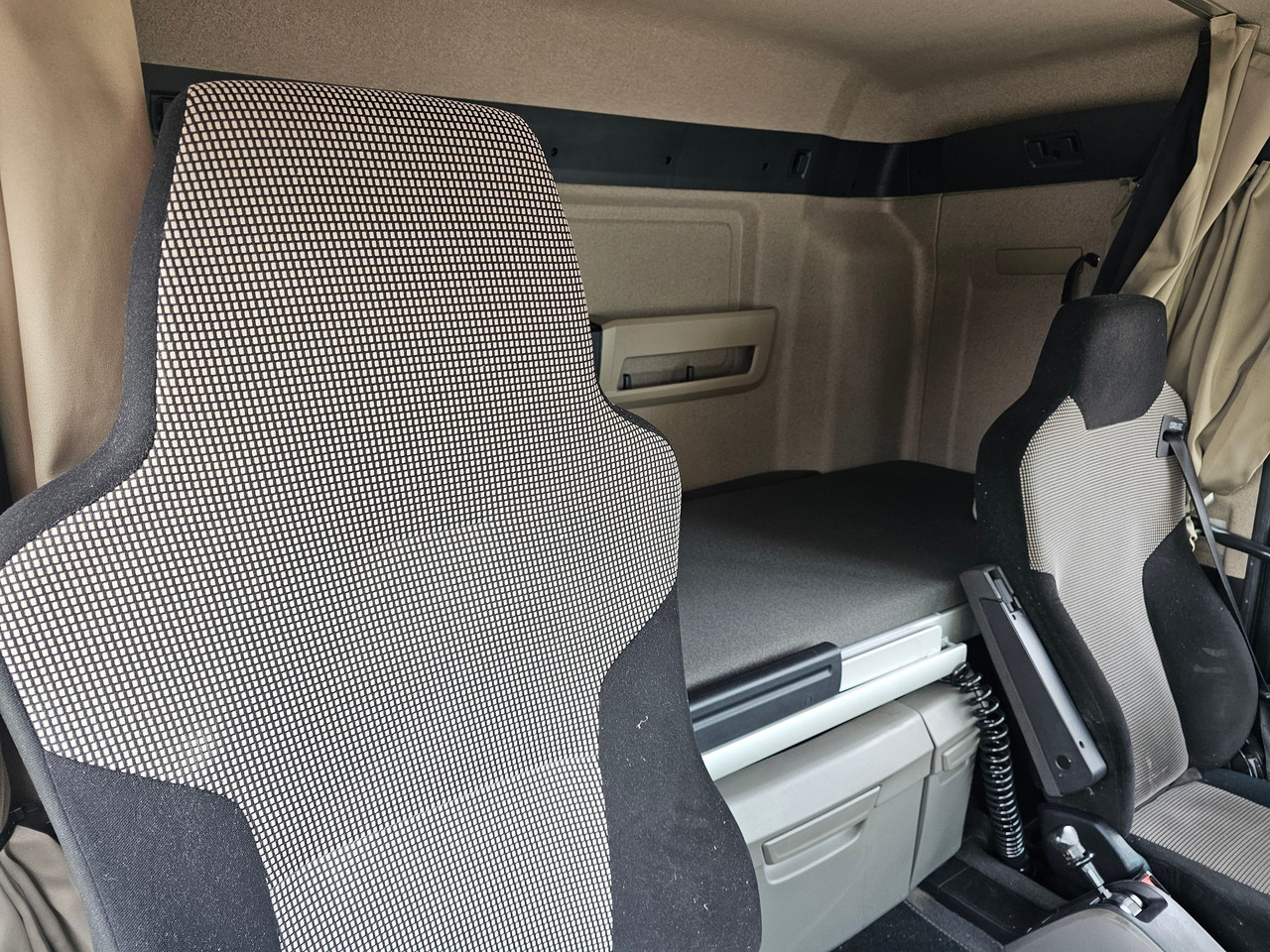 Haakarmsysteem vrachtwagen MAN TGS 28.500 L 6x2-4 Hooklift