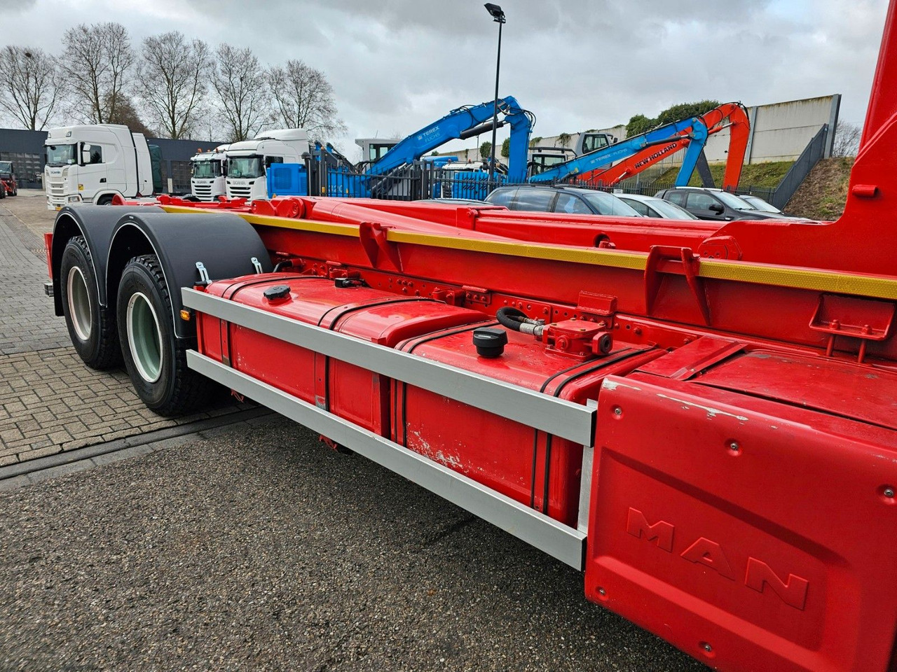 Haakarmsysteem vrachtwagen MAN TGX 26.560 XLX 6x4 Abrollkipper