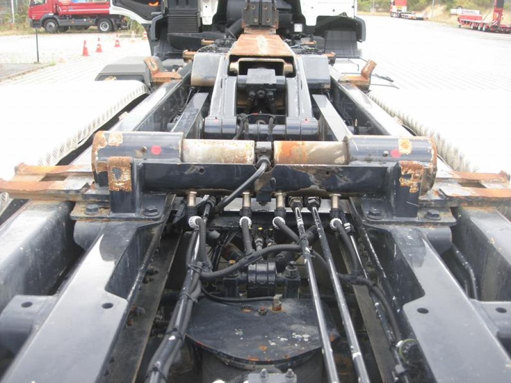 Haakarmsysteem vrachtwagen MAN TG-S 26.420 6x2 Abrollkipper