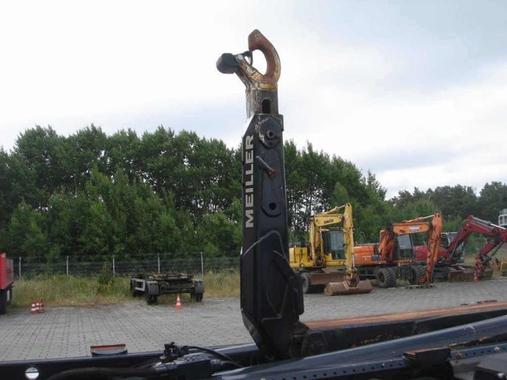 Haakarmsysteem vrachtwagen MAN TG-S 26.420 6x2 Abrollkipper