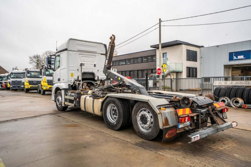 Haakarmsysteem vrachtwagen Mercedes ACTROS 2540 +MULTILIFT XP 20-56