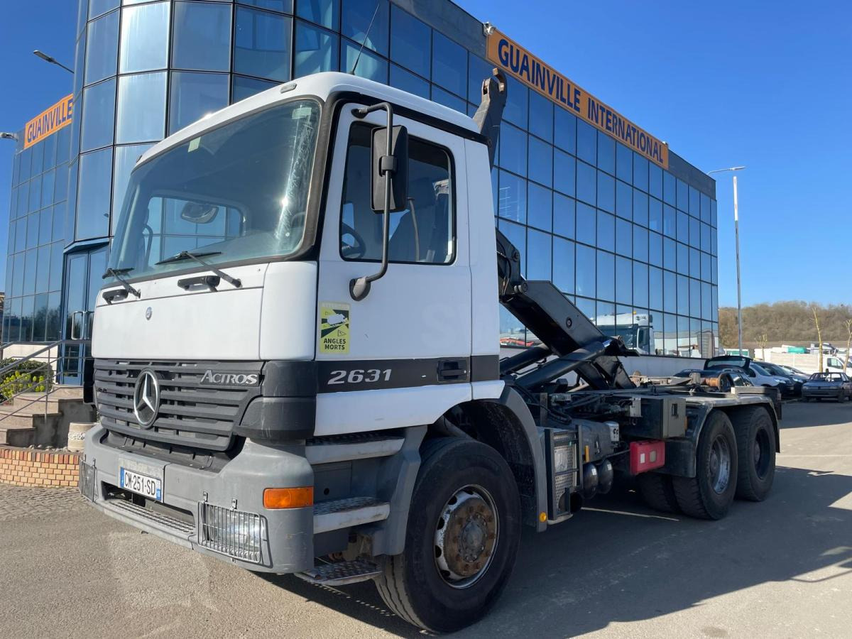Haakarmsysteem vrachtwagen Mercedes Actros 2631