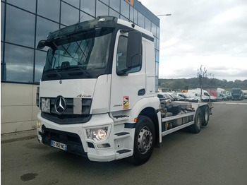 Haakarmsysteem vrachtwagen Mercedes Antos 2643