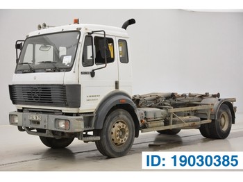 Haakarmsysteem vrachtwagen Mercedes-Benz 2038
