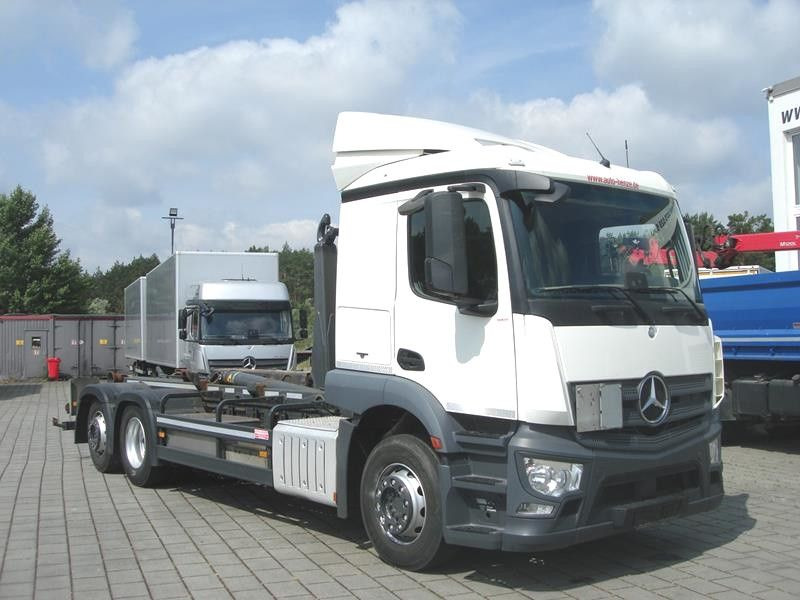 Haakarmsysteem vrachtwagen Mercedes-Benz Actros neu 2543 L 6x2 Abrollkipper Meiller Funk