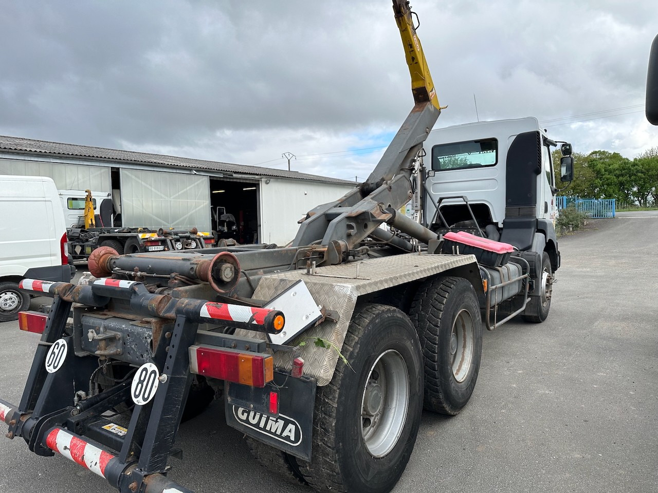 Haakarmsysteem vrachtwagen RENAULT KERAX 370 DCI