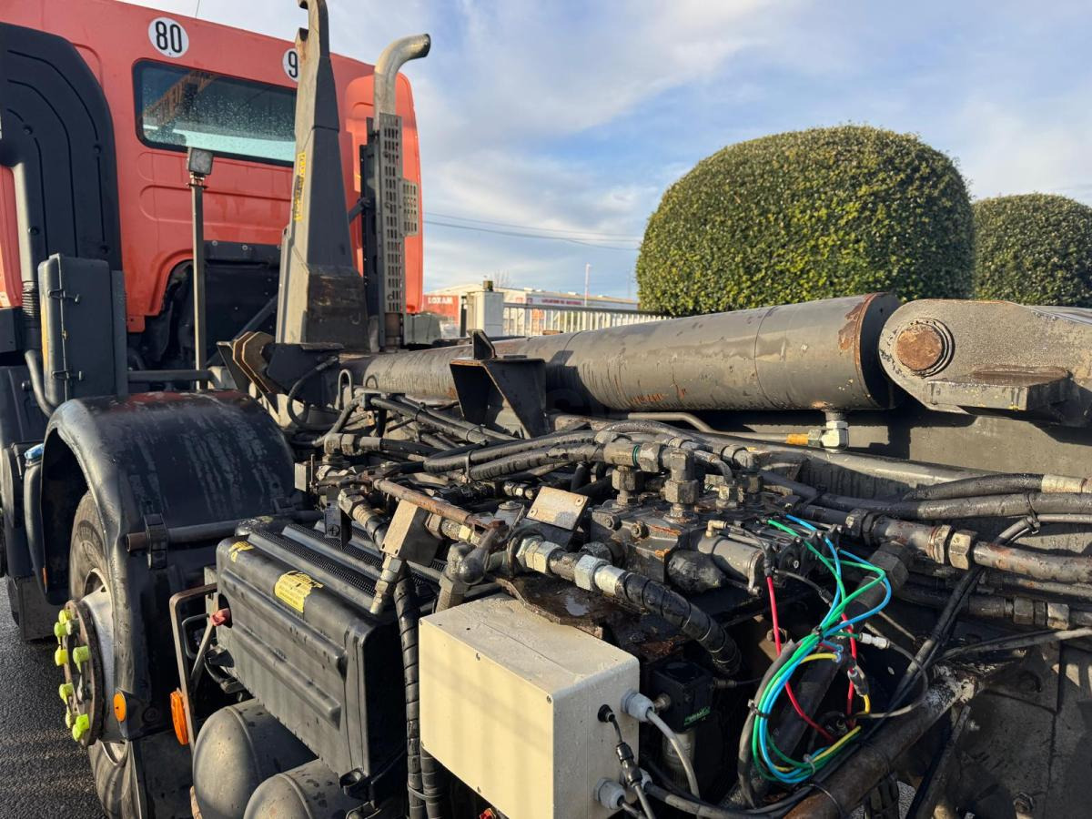 Haakarmsysteem vrachtwagen Renault Kerax