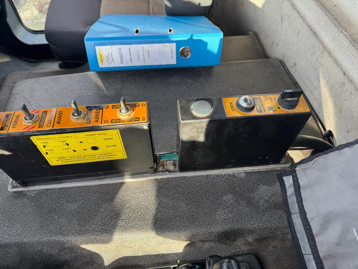 Haakarmsysteem vrachtwagen Renault Kerax