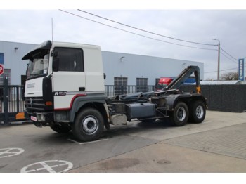 Haakarmsysteem vrachtwagen Renault R385