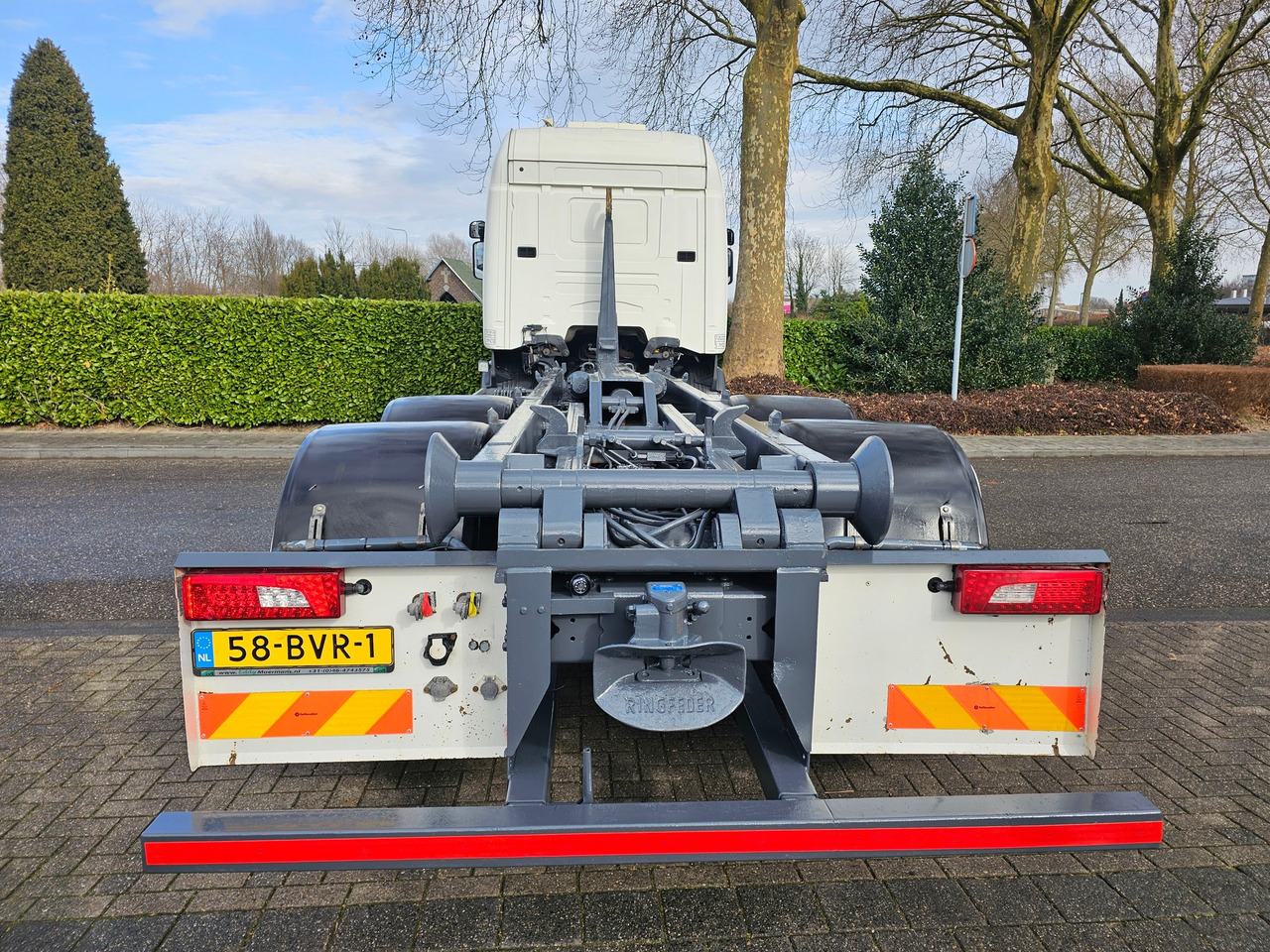 Haakarmsysteem vrachtwagen Scania R490 Highline 6x2