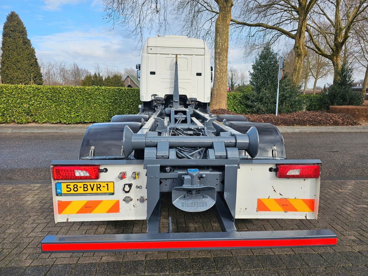 Haakarmsysteem vrachtwagen Scania R490 Highline Abrollkipper