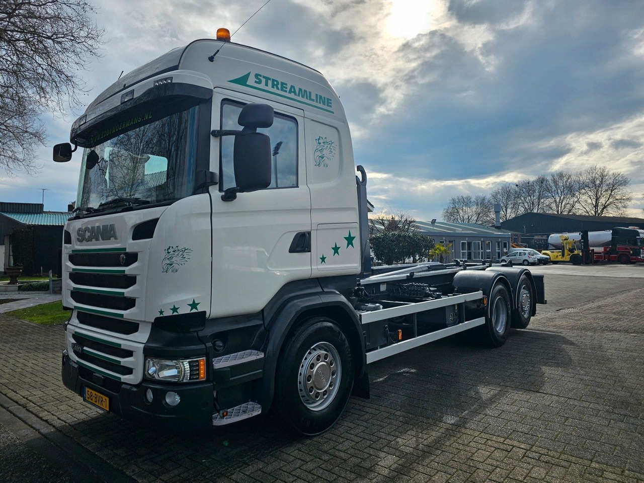 Haakarmsysteem vrachtwagen Scania R490 Highline Abrollkipper