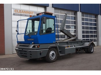 Haakarmsysteem vrachtwagen Terberg YT 222