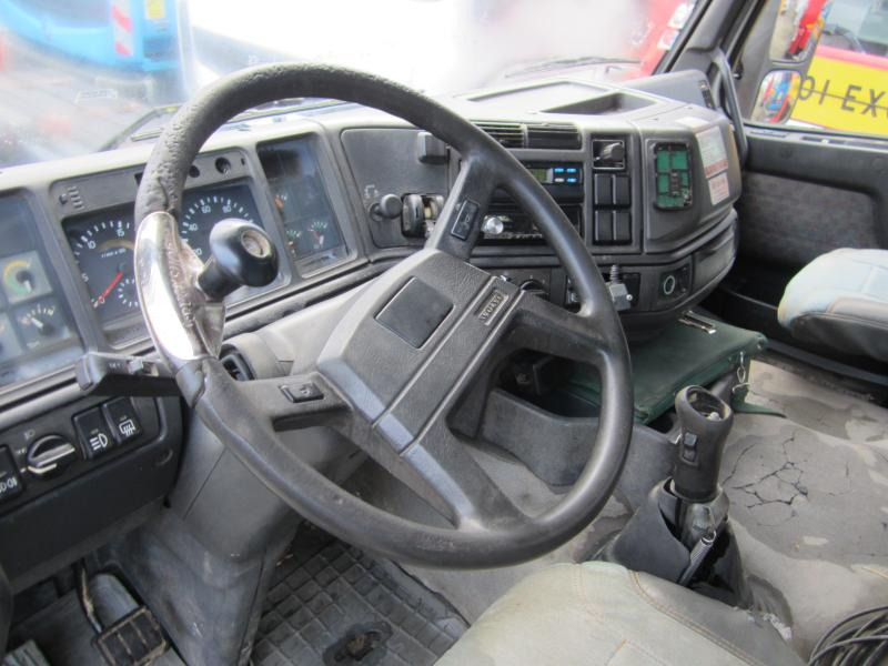 Haakarmsysteem vrachtwagen Volvo FH12