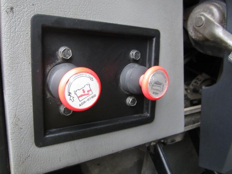 Haakarmsysteem vrachtwagen Volvo FL6 19