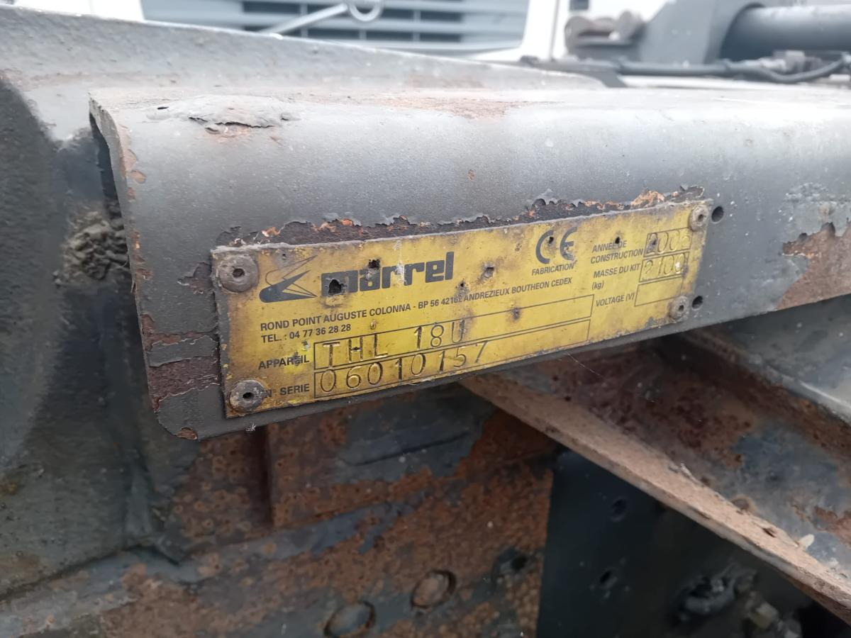 Haakarmsysteem vrachtwagen Volvo FM 400