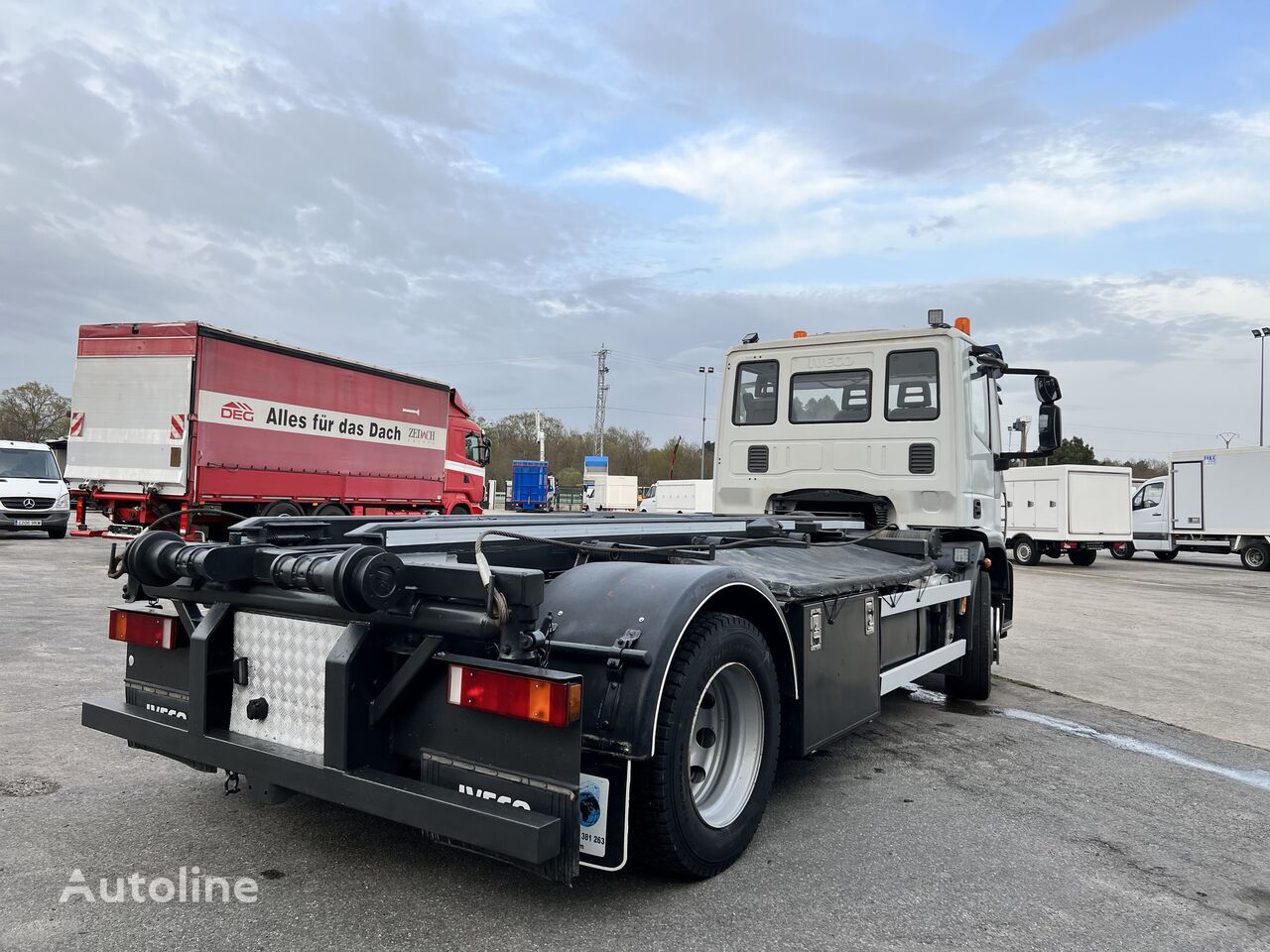 Containertransporter/ Wissellaadbak vrachtwagen IVECO 180E300: afbeelding 11