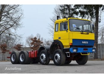 Chassis vrachtwagen IVECO 320-32- chassis: afbeelding 1
