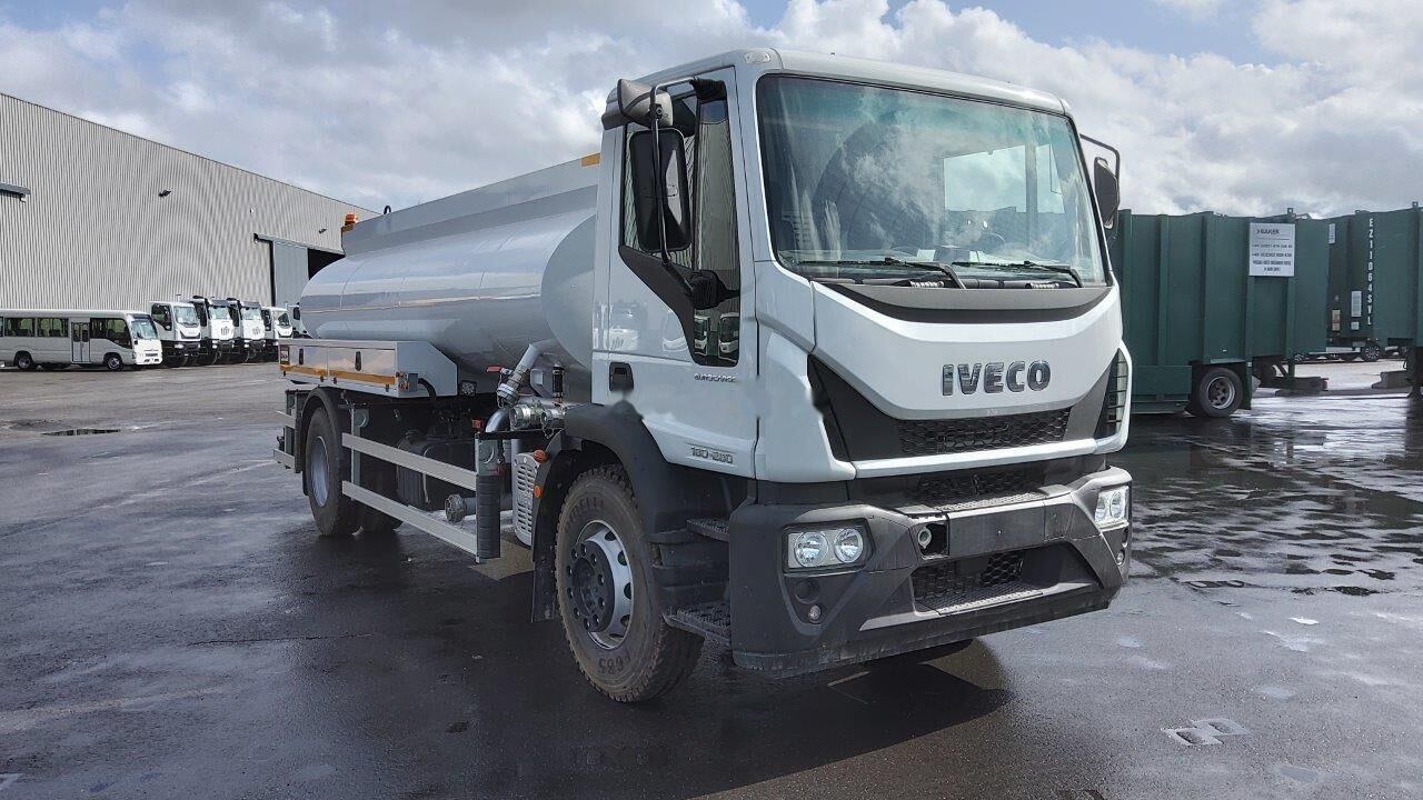 Nieuw Tankwagen IVECO Eurocargo ML180E28 water tank: afbeelding 7