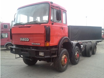 Chassis vrachtwagen IVECO MAGIRUS 330-30H: afbeelding 1