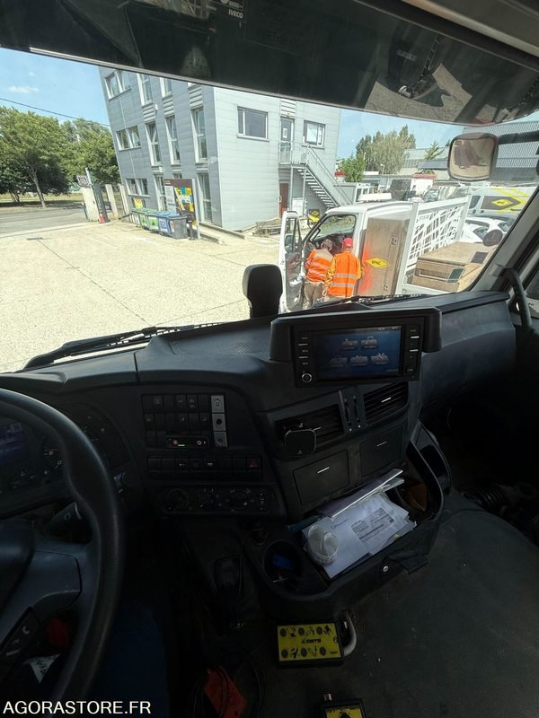 Vrachtwagen IVECO STRALIS MULTIBENNE 4x2 - 2015 / 61000KM